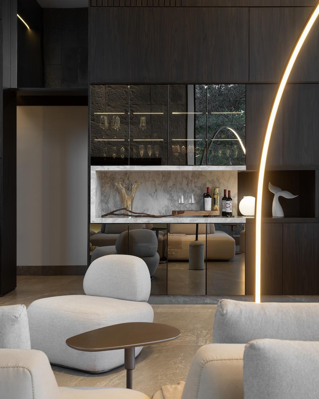 Estar · o bar